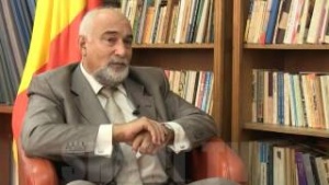 Ashxarhi Hayere - Varujan Voskanyan